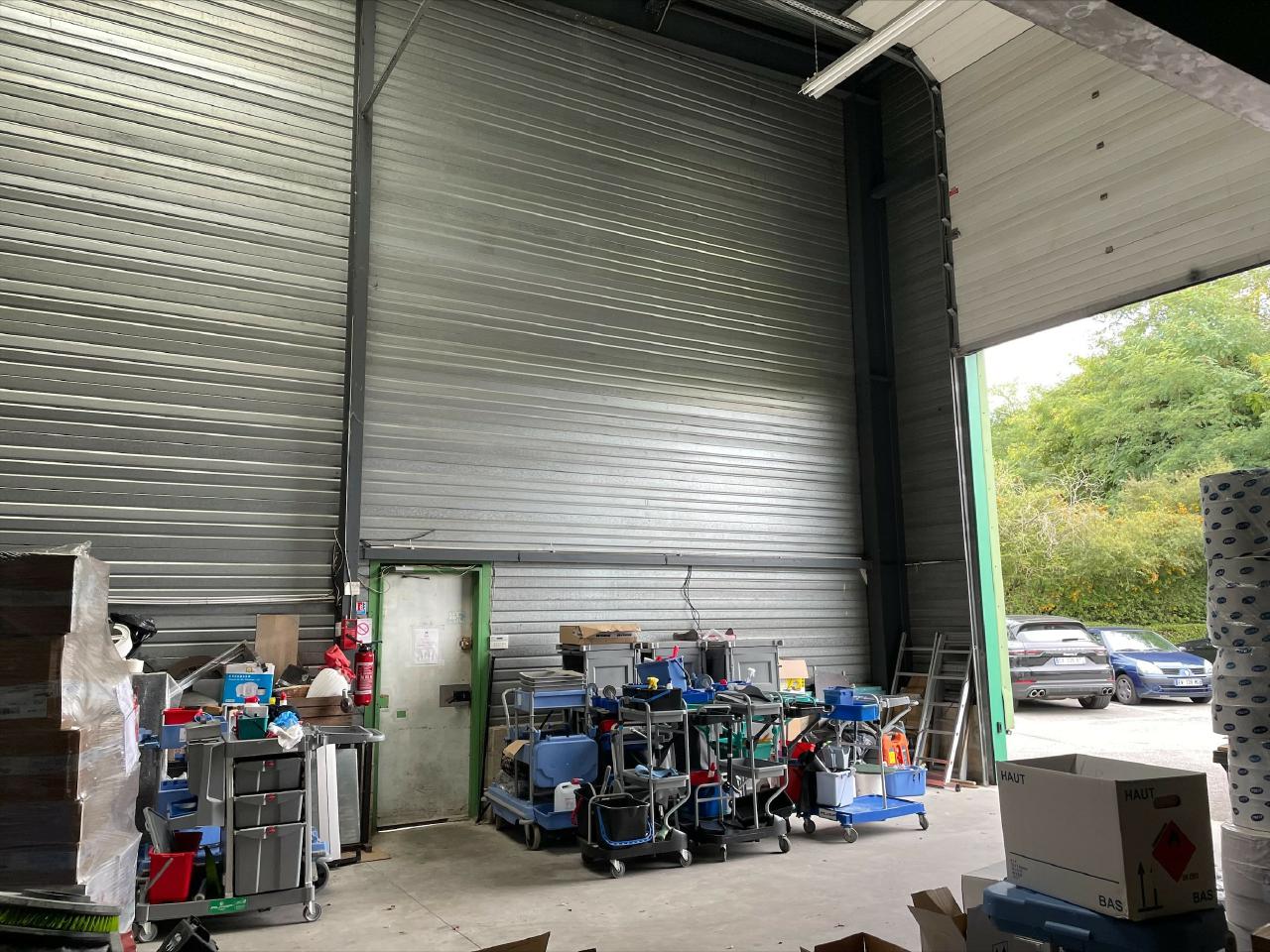 Local d'activité Élancourt 652m² Location local d'activité Élancourt Yvelines OLACT2421739 3